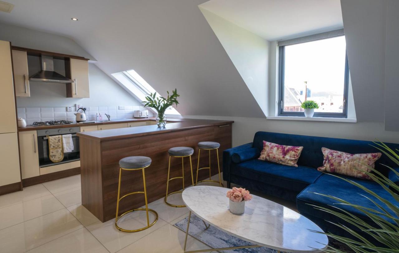 Three Bed Apartment Sleeps 5 In Botanic เบลฟาสต์ ภายนอก รูปภาพ