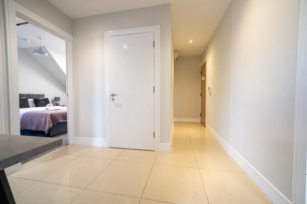 Three Bed Apartment Sleeps 5 In Botanic เบลฟาสต์ ภายนอก รูปภาพ