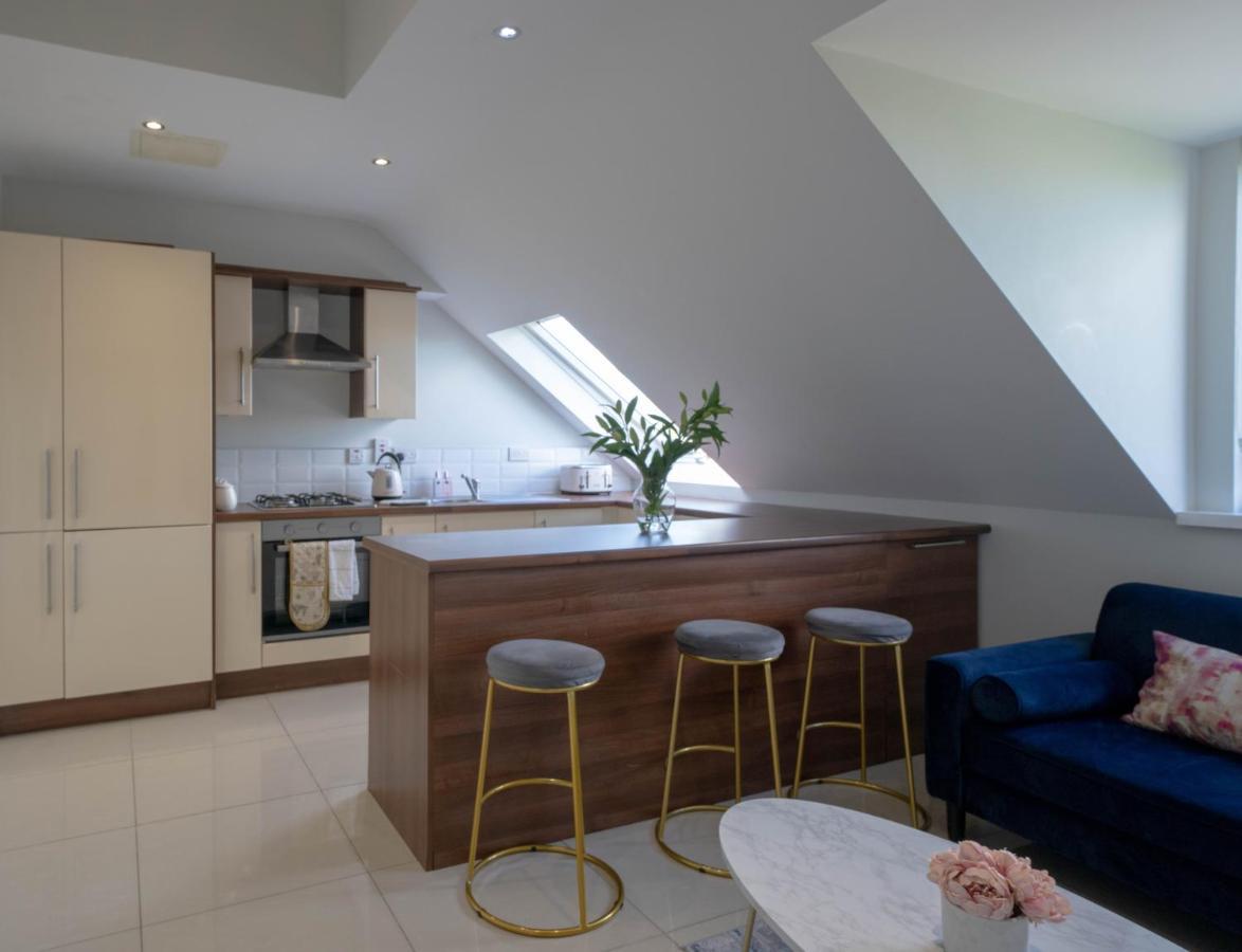 Three Bed Apartment Sleeps 5 In Botanic เบลฟาสต์ ภายนอก รูปภาพ